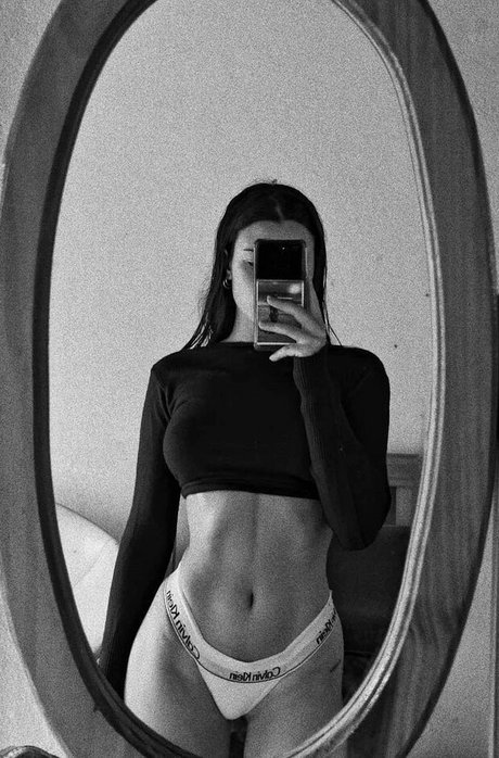 Flor Laneve nude star images