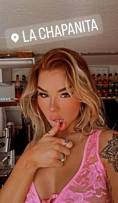 Butterfliesandbondage pretty model archive