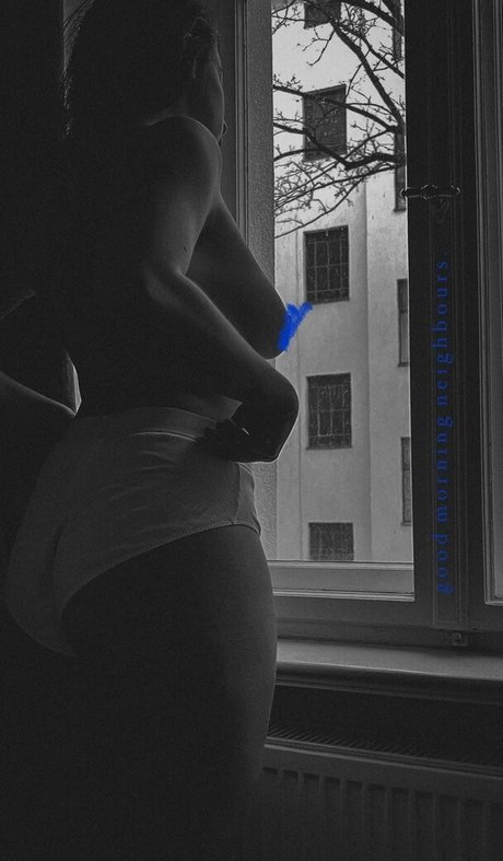 blonde famous onlyfans sexy images