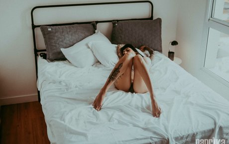 Witch Love hot star image