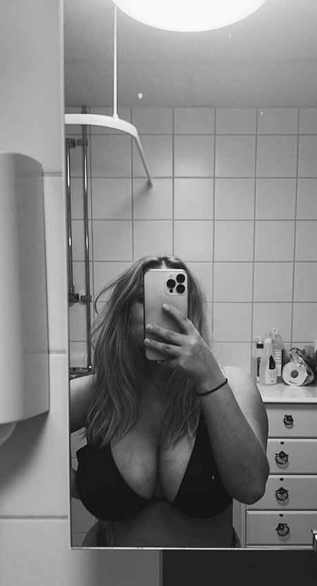 Elin Wilhelmsson model free archive