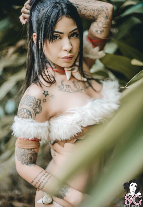 Ani Lorac pornstar naked photo