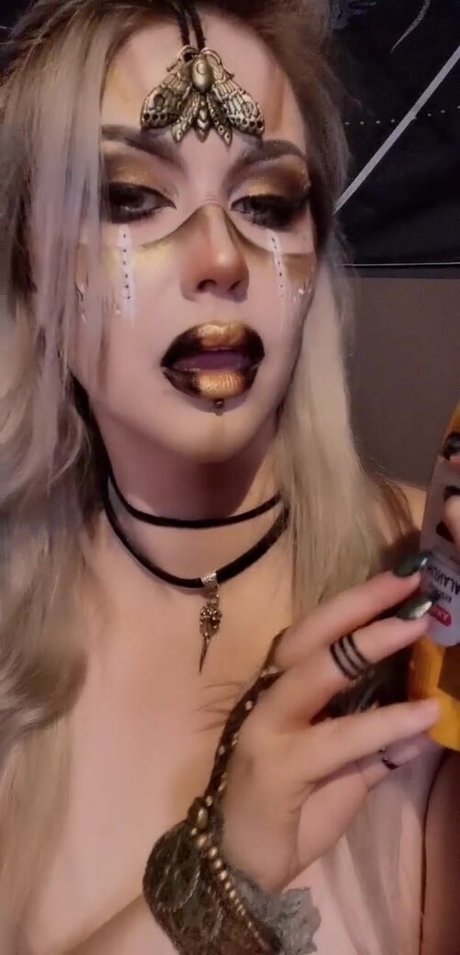 blackthornwitch high quality star pic