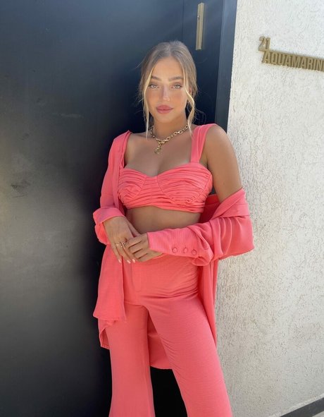 Noy Hadar Karako star pretty gallery