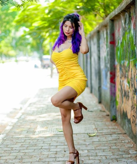 bossgirlannie art actress archive