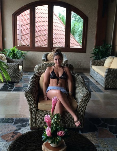 Lauren Bedford Russell sex pornstar archive