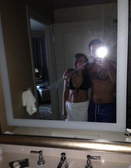 Lauren Bedford Russell star adult photo