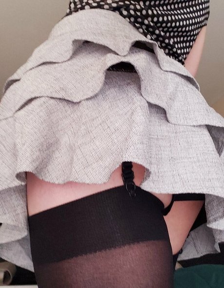 Rumeru erotic model image