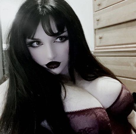 Crucifixkittie pornstar pretty pic