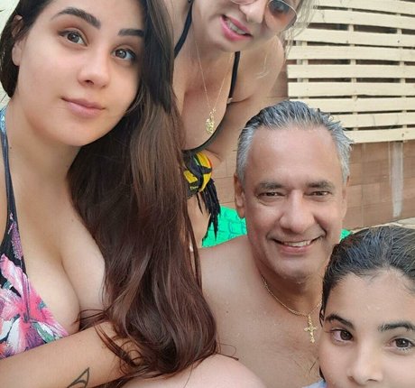 Isabela Barri pornographic actress pictures