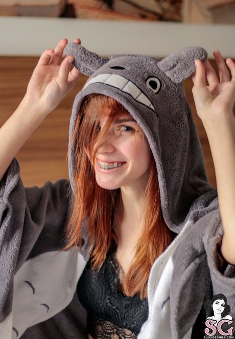 Elithes model high quality gallery