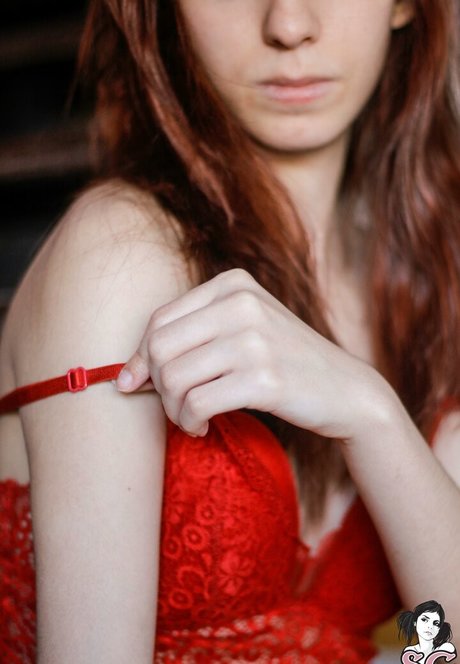 Elithes adult actress gallery