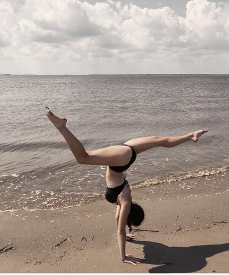 Noah Ivy model free picture