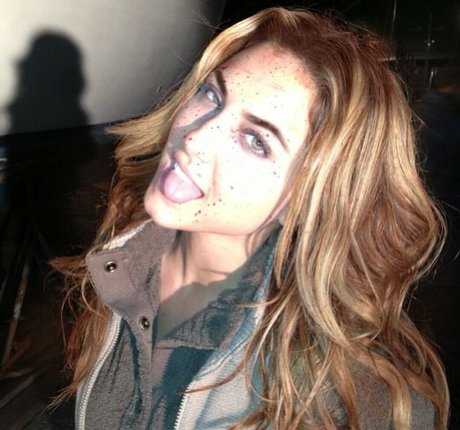 Cassie Scerbo hot star picture