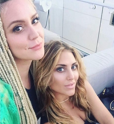 Cassie Scerbo erotic star pics