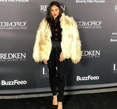 Cassie Scerbo sex actress images