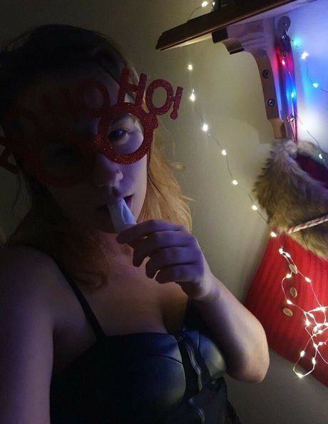 Italkwho sexy star gallery