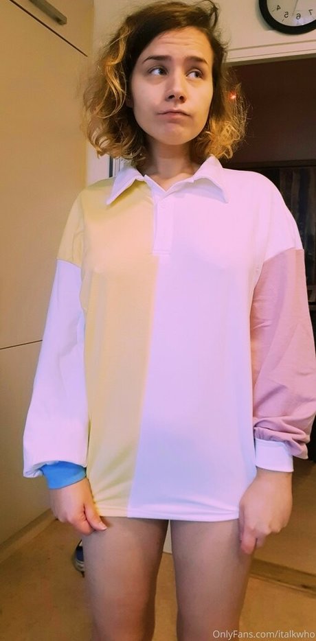 Italkwho star sexy photo