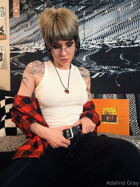 adalindgrayxo nice star pics