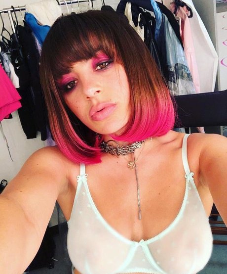 Charli XCX perfect actress pictures