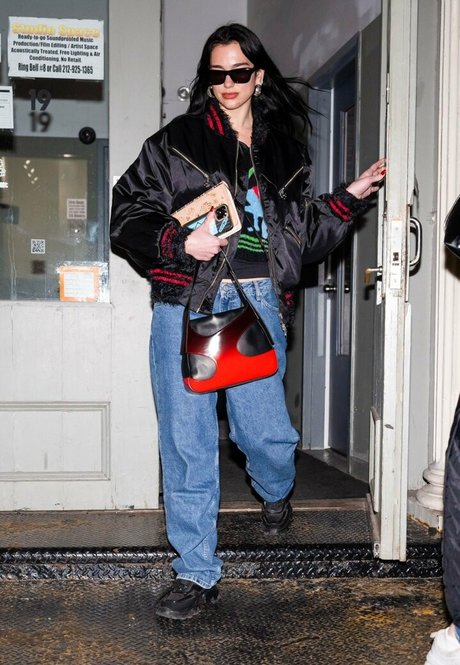 lesbian feet onlyfans porn pictures