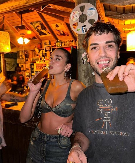 chicks with dicks onlyfans beautiful naked galleries