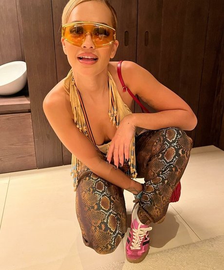 bbw hairy pussy onlyfans naked img