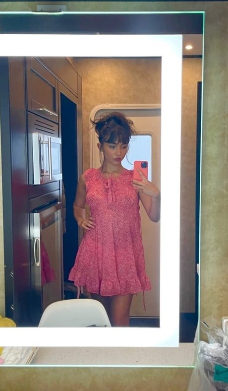 Rowan Blanchard pornstar beautiful galleries