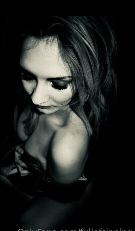 fullofsinning model high quality photos