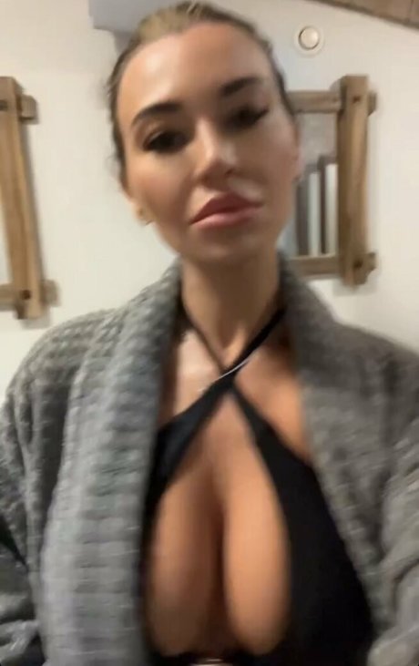 outdoor onlyfans naked galleries