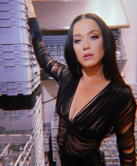 perky tits onlyfans sexy gallery