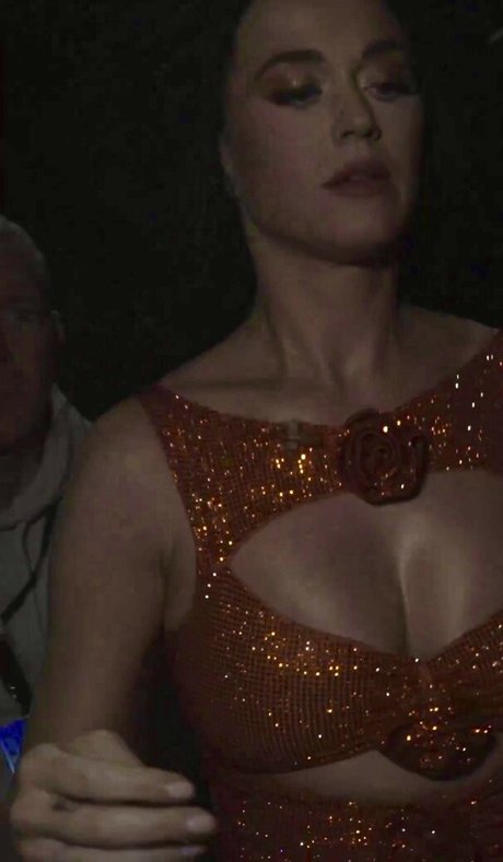 Katy Perry model high quality pics