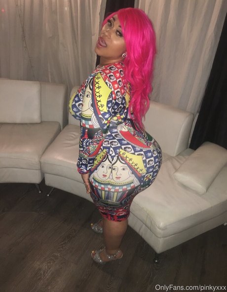 popular trans onlyfans sexy nude pic