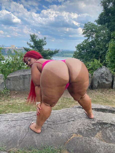 hairy onlyfans adult image