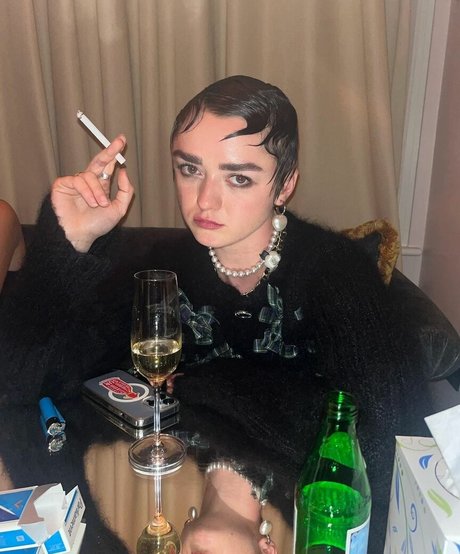 Maisie Williams star porn pic