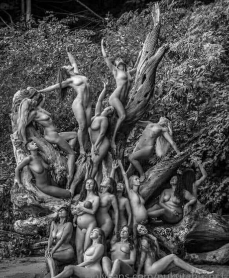 eating onlyfans hot sex images