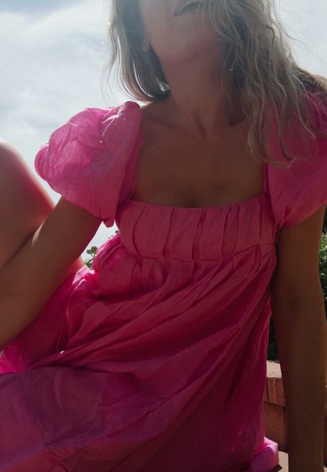 Brie Larson nudes star photo