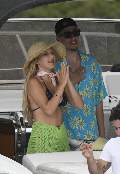 yoga asian onlyfans free porn pics