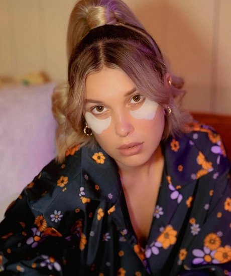 busty mom onlyfans exclusive photo