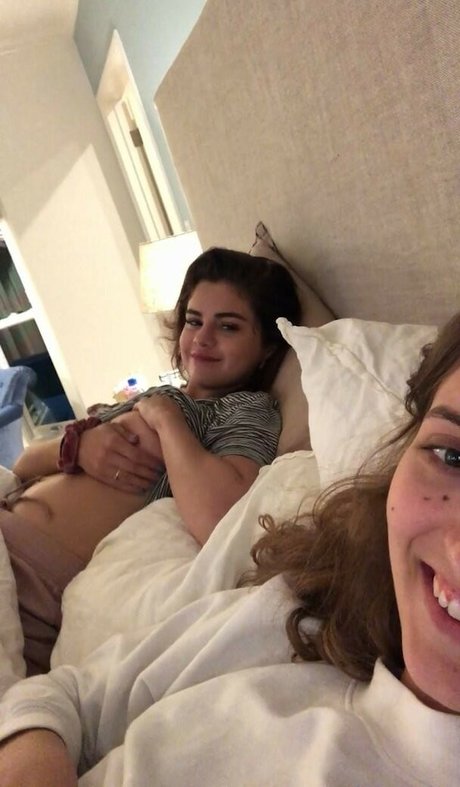 Selena Gomez pornstar art galleries