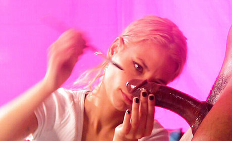 Voyeur Dolls nudes star picture