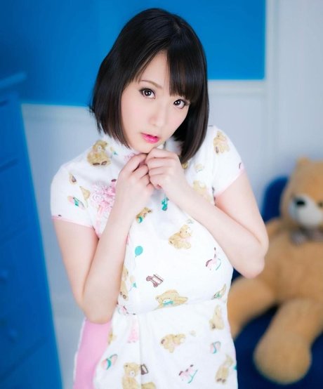 Kaho Shibuya exclusive star images