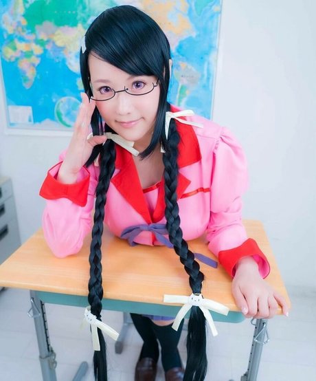 Kaho Shibuya sexy model pics