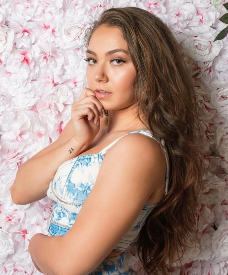 popular trans onlyfans hot xxx image