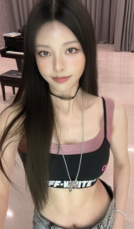 cathrynli model pretty img