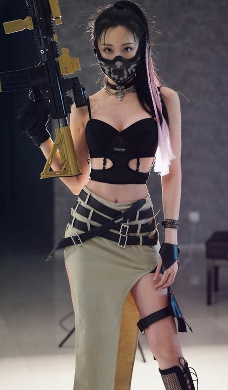 young onlyfans art naked photos