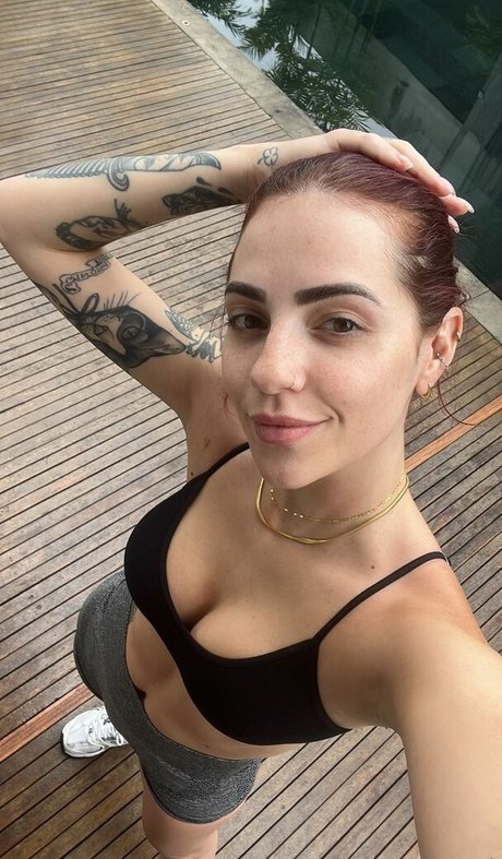 Karol Queiroz naked pornstar images