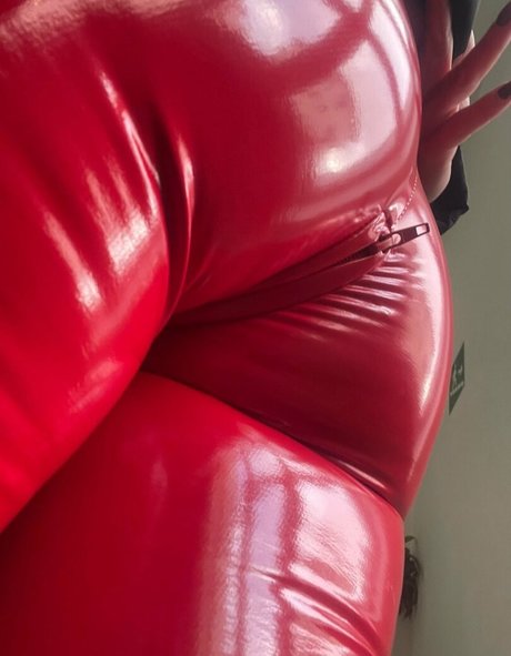 Lyubov Tomskaya top pornstar img