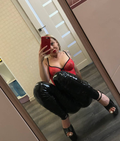 Lyubov Tomskaya pornstar exclusive picture