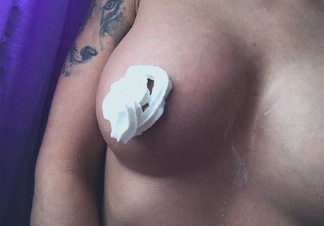 Lyubov Tomskaya nice pornstar image